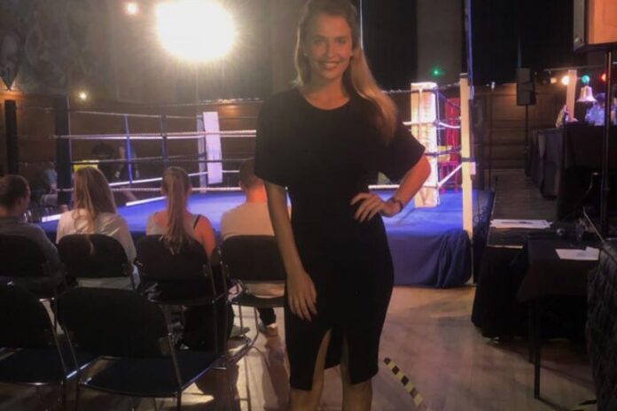 Ring Girl With My Manor London At Cecil Sharp House On 12th July 2018